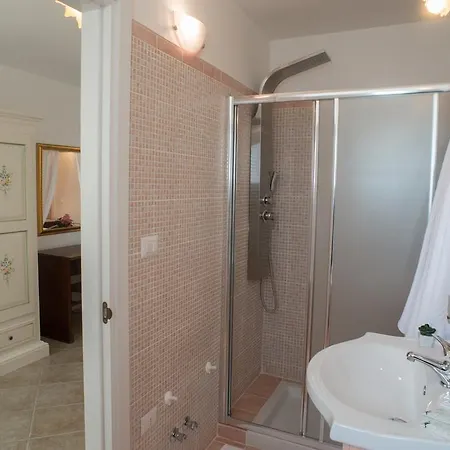 Corte Dell' Immacolata タヴィアーノ